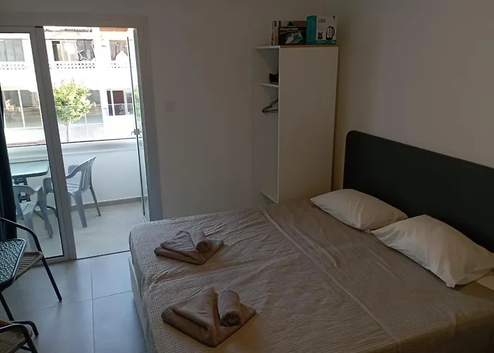 Golden Sun - Adults Only Pensionat Ayia Napa